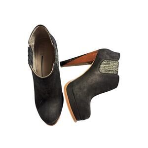 FINSK Ankle Booties EU 36 Black Suede Wood Heel Gold Elastic Panel